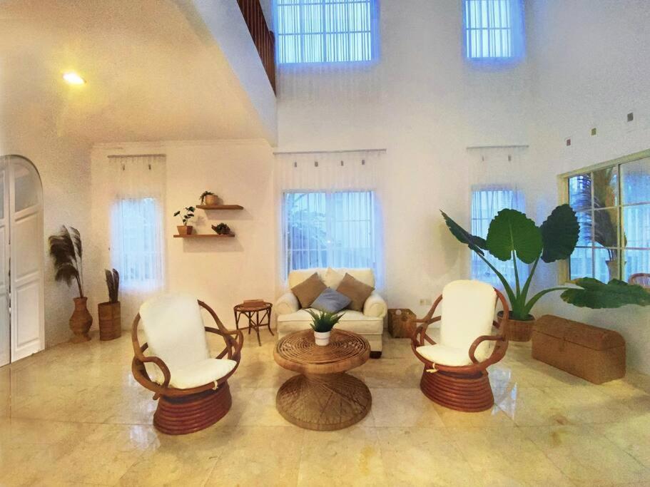 Tropical Villa By Villapedia Citaringgul Zewnętrze zdjęcie